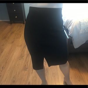 LOFT skirt in felt-like material